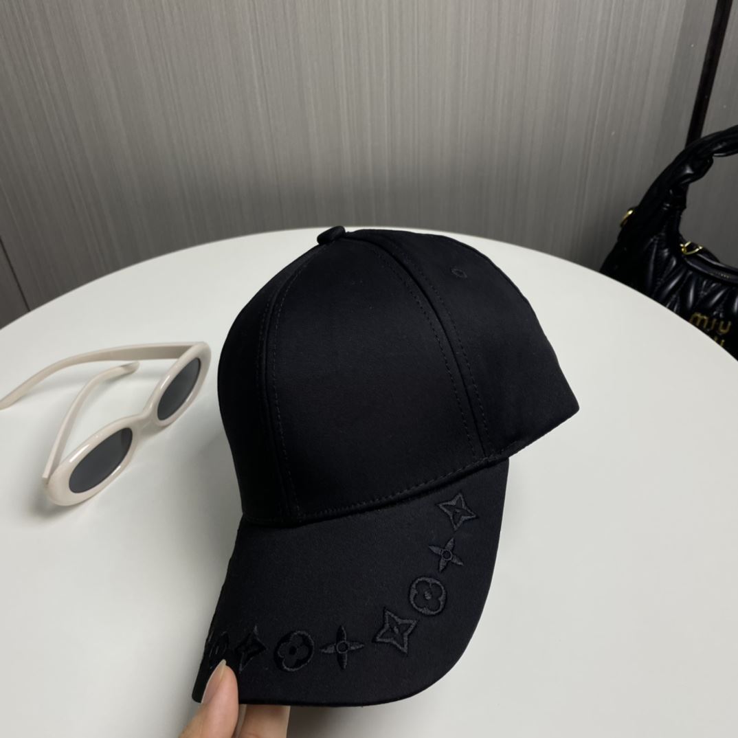 Louis Vuitton Caps